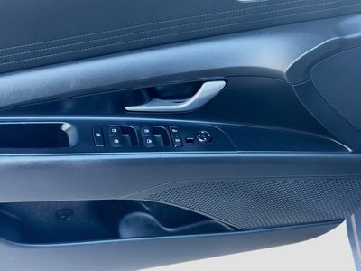 2023 Hyundai Elantra Hybrid - Photo 16