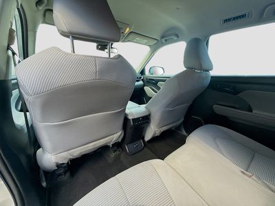 2020 Toyota Highlander - Photo 24