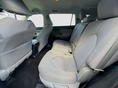 2020 Toyota Highlander - Photo 23