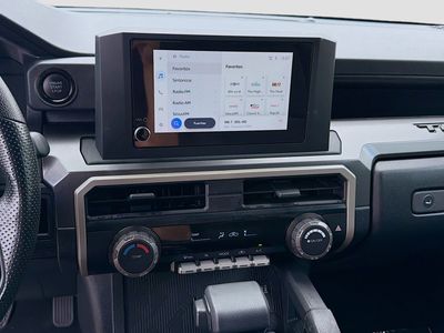 2025 Toyota Tacoma 2WD - Photo 12