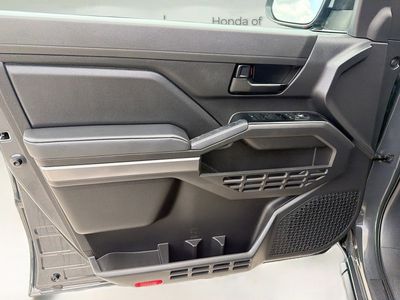 2025 Toyota Tacoma 2WD - Photo 21