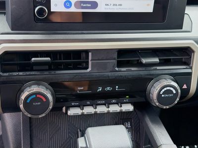 2025 Toyota Tacoma 2WD - Photo 15