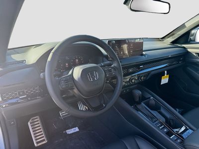 2026 Honda Accord Hybrid - Photo 9