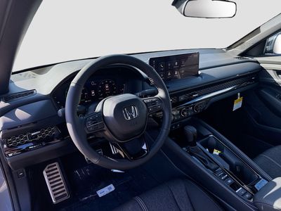 2026 Honda Accord Hybrid - Photo 9
