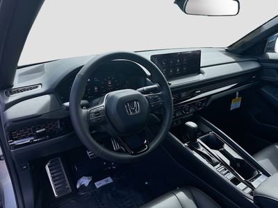 2026 Honda Accord Hybrid - Photo 9