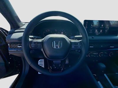 2026 Honda Accord Hybrid - Photo 10