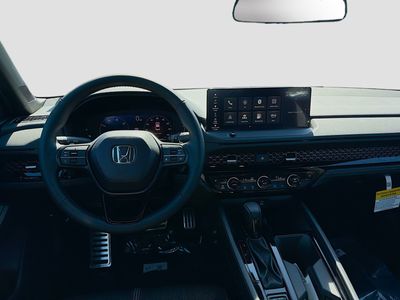 2026 Honda Accord Hybrid - Photo 17