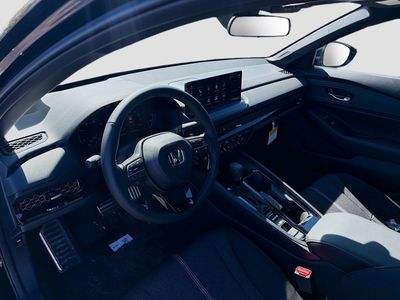 2026 Honda Accord Hybrid - Photo 9