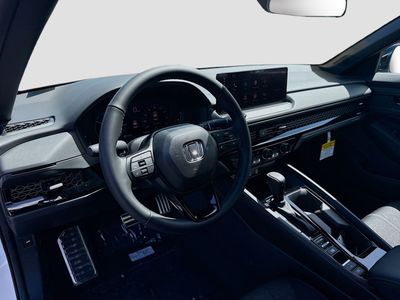 2026 Honda Accord Hybrid - Photo 9
