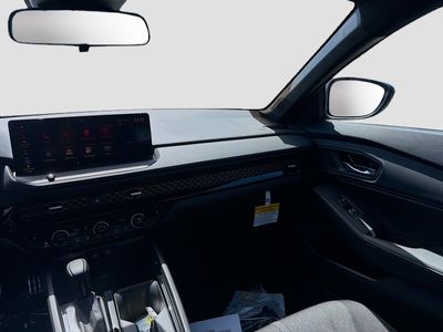 2026 Honda Accord Hybrid - Photo 18
