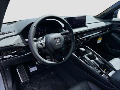 2026 Honda Accord Hybrid - Photo 9