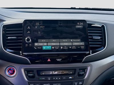 2026 Honda Ridgeline — photo 12 view