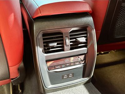 2023 BMW 3 Series - Photo 25