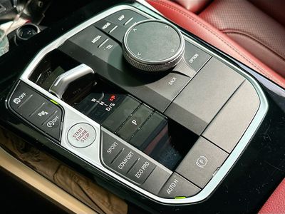 2023 BMW 3 Series - Photo 17