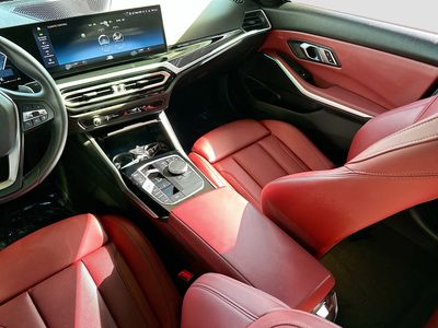 2023 BMW 3 Series - Photo 23