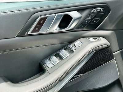 2024 BMW X7 - Photo 18