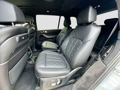 2024 BMW X7 - Photo 25