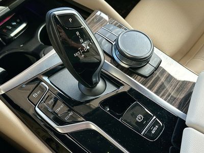 2023 BMW 5 Series - Photo 17