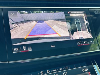 2023 Audi Q8 - Photo 14
