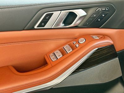 2024 BMW X7 - Photo 18