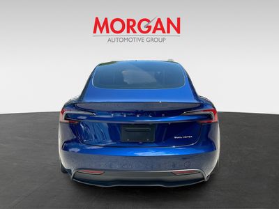 2025 Tesla Model 3 - Photo 6