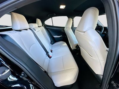 2025 Lexus UX - Photo 27