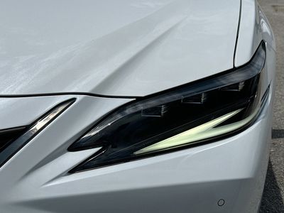 2024 Lexus ES - Photo 32