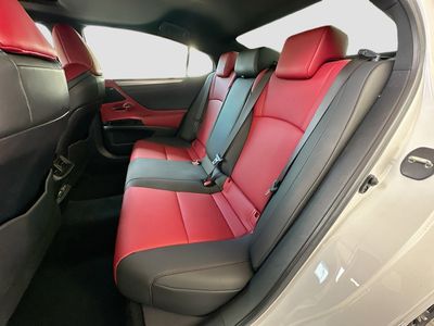 2024 Lexus ES - Photo 26