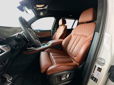 2025 BMW X7 - Photo 22