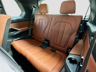 2025 BMW X7 - Photo 29