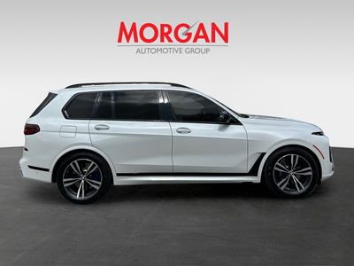 2025 BMW X7 - Photo 8