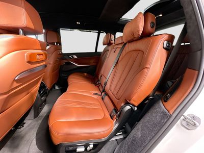 2025 BMW X7 - Photo 26