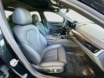2023 BMW 5 Series - Photo 30