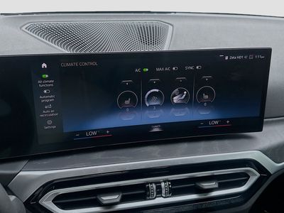 2024 BMW 3 Series - Photo 13