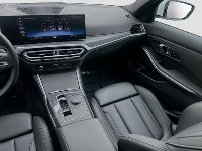 2024 BMW 3 Series - Photo 21