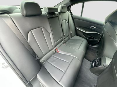 2024 BMW 3 Series - Photo 28