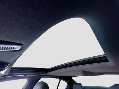2023 BMW 5 Series - Photo 23