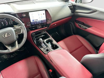2025 Lexus NX - Photo 22