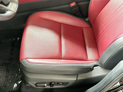 2025 Lexus NX - Photo 18