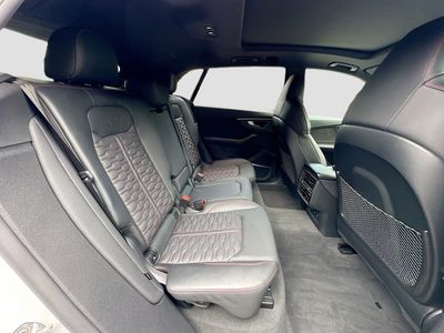 2024 Audi RS Q8 - Photo 29