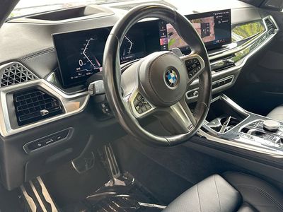 2024 BMW X7 - Photo 9