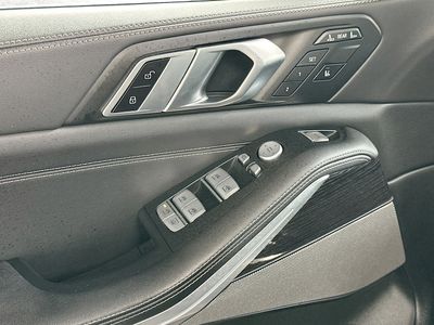 2024 BMW X7 - Photo 18