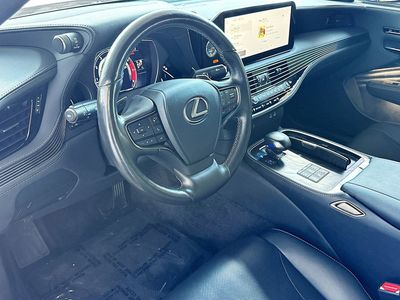 2023 Lexus LS - Photo 8