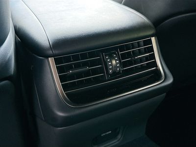 2023 Lexus LS - Photo 24