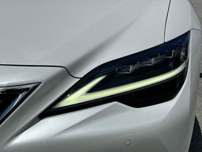 2023 Lexus LS - Photo 29