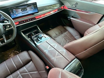 2024 BMW 7 Series - Photo 25
