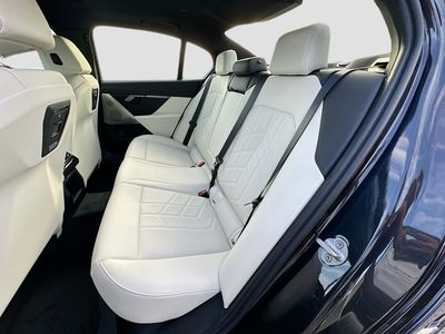 2026 BMW 5 Series - Photo 19