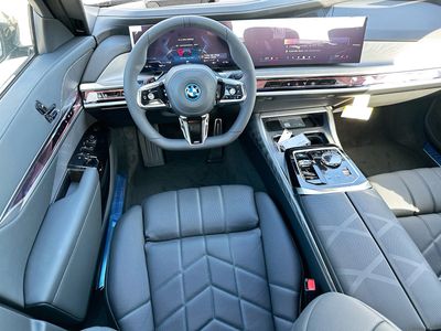 2026 BMW i7 - Photo 17