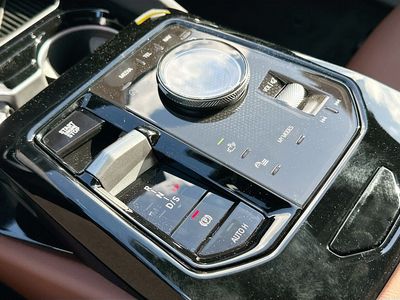 2027 BMW 5 Series - Photo 14
