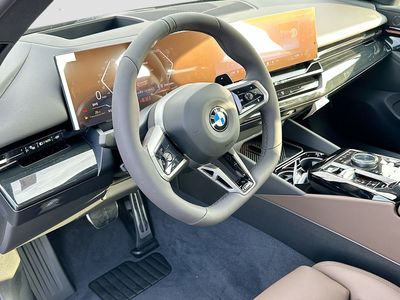 2026 BMW 5 Series - Photo 7